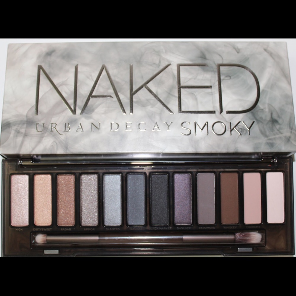 Urban Decay Naked Smoky Palette